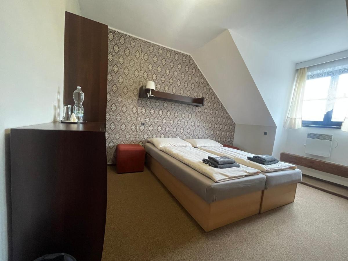 Hotel Veveri Veverska Bityska Dış mekan fotoğraf